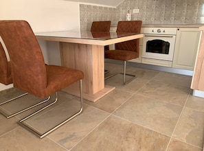 Apartment (Apartment Bordoa de Macura with Bay V) | Dining room