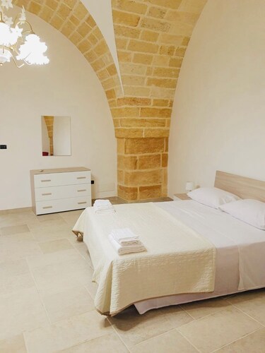 72020 Tuturano Guest House