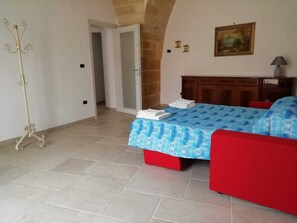 4 chambres, lit de bébé portatif, accès au Wi-Fi (inclus)
