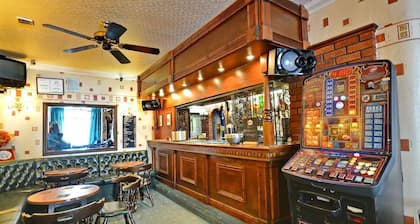 Royal Oakwell Hotel