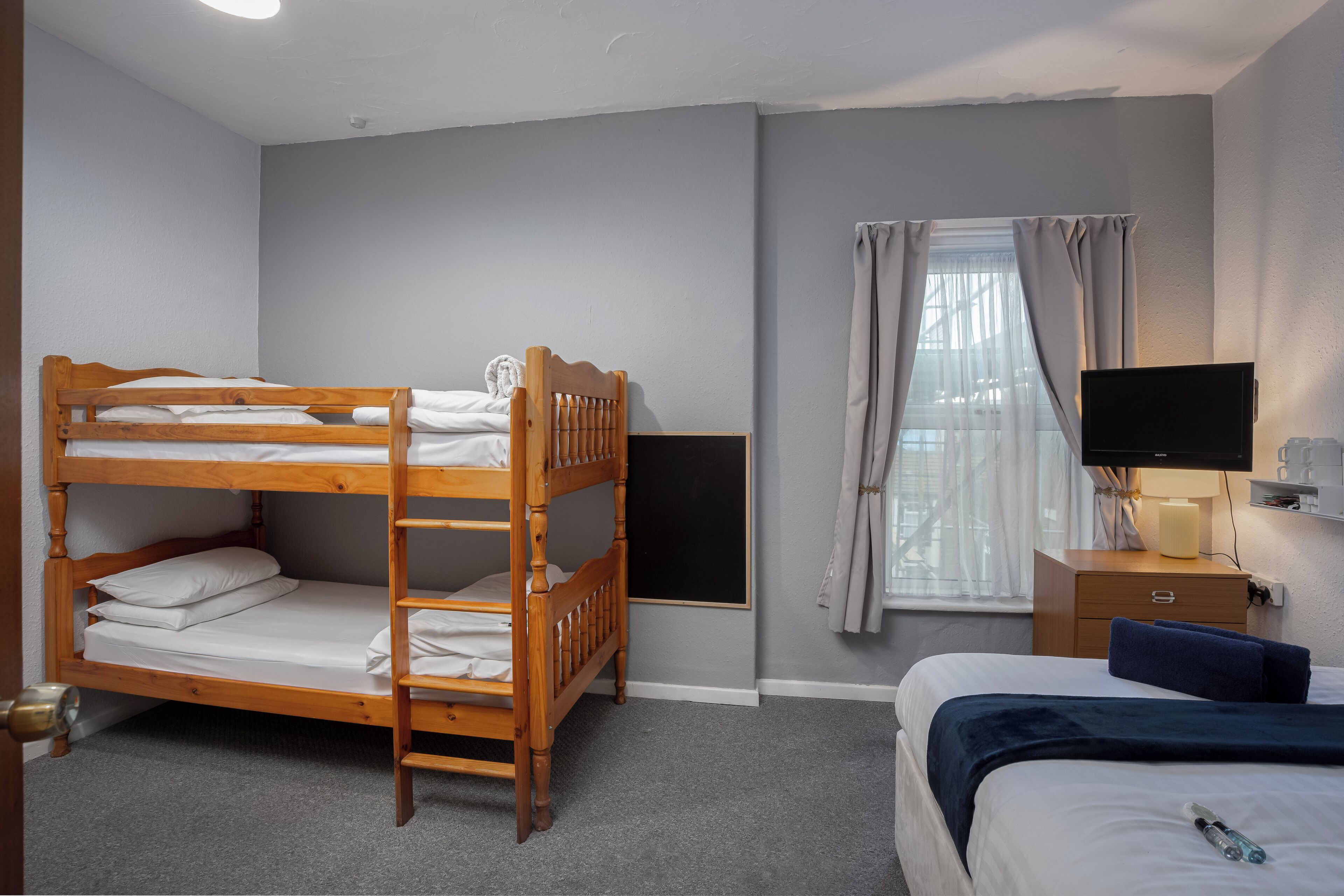 Family Room | Free WiFi