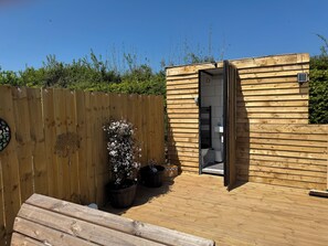 Terrace/patio - The Bus On The Hill
Stay in total peace in Devon, home of 2 moors and 2 shores (Huntsham)