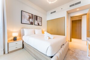 1 bedroom, in-room safe, iron/ironing board, free WiFi