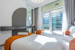 1 bedroom, in-room safe, iron/ironing board, free WiFi - Balcony with Panoramic Dubai Water Canal and City Views, Walking Distance to Metro and Marine Transport (Dubai)