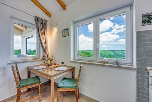 LOVOR - Relax in Greenery & Explore Istria