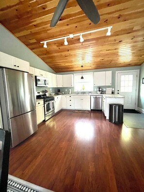 Private kitchen - Cozy & Spotless 2‑Bedroom Cottage Just Minutes to Acadia National Park (Tremont)