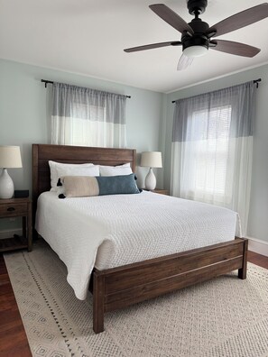 Room - Cozy & Spotless 2‑Bedroom Cottage Just Minutes to Acadia National Park (Tremont)