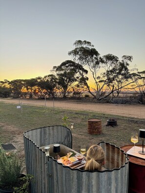 Comfort Tent, Patio, Hill View - Candlelight Country Experience (North Kukerin)