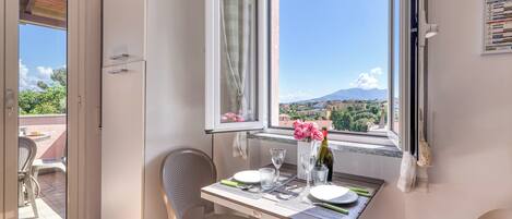 Family Apartment, Multiple Bedrooms, Mountainside (Sea Garden - T6 with parking) | View from room