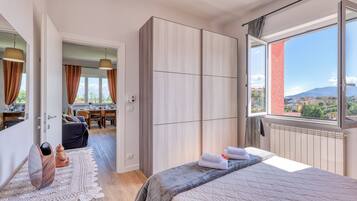 Family Apartment, Multiple Bedrooms, Mountainside (VP - Sea Garden - T6 with parking) | 1 bedroom, free WiFi, bed sheets