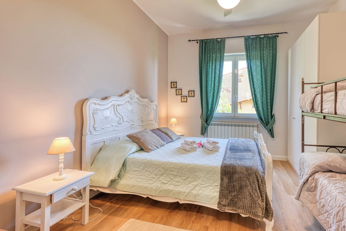 Family Apartment, Multiple Bedrooms, Mountainside (VP - Sea Garden - B4 with parkng) | 1 bedroom, free WiFi, bed sheets