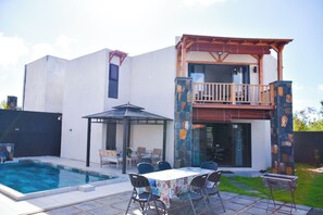 Outdoor dining - Fazz Boutique Villa-private pool (Grand Baie)