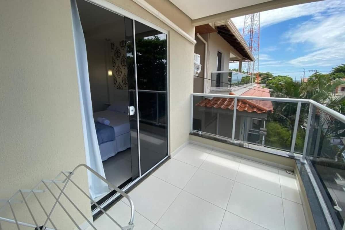Junior Apartment, 1 Bedroom, Beachside | 2 bedrooms, laptop workspace, bed sheets