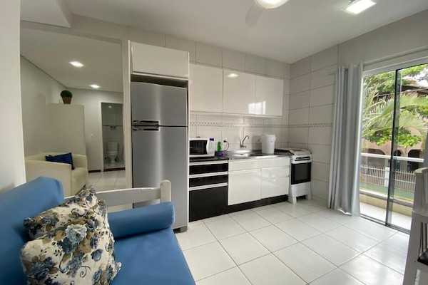 Apartamento família, 2 quartos | Cozinha privada | Geladeira, micro-ondas, liquidificador