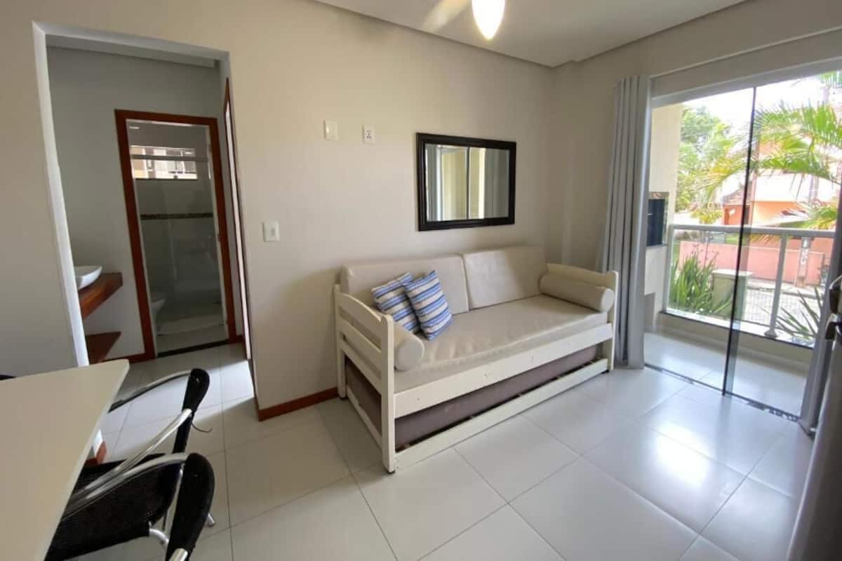 Junior Apartment, 1 Bedroom, Beachside | 2 bedrooms, laptop workspace, bed sheets