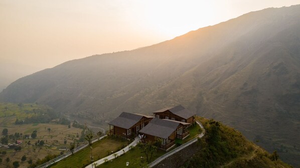 Exterior - Kafal Village Wood House (Dhanaulti)