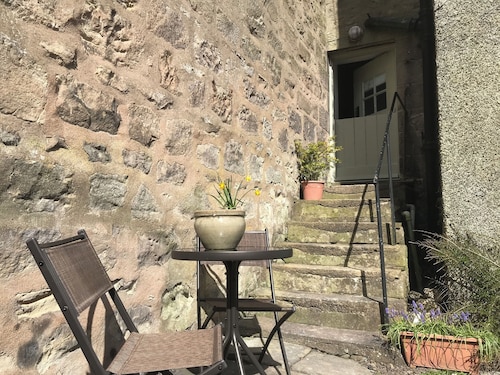 Thorne Cottage - Heart of Northumberland
Family and dog friendly