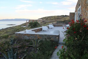 Apartment, Smoking - Iliada Suites Simousi Kythnos (Kithnos)