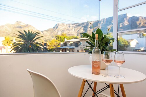 Chic City Studio with Mountain Views on Kloof Street