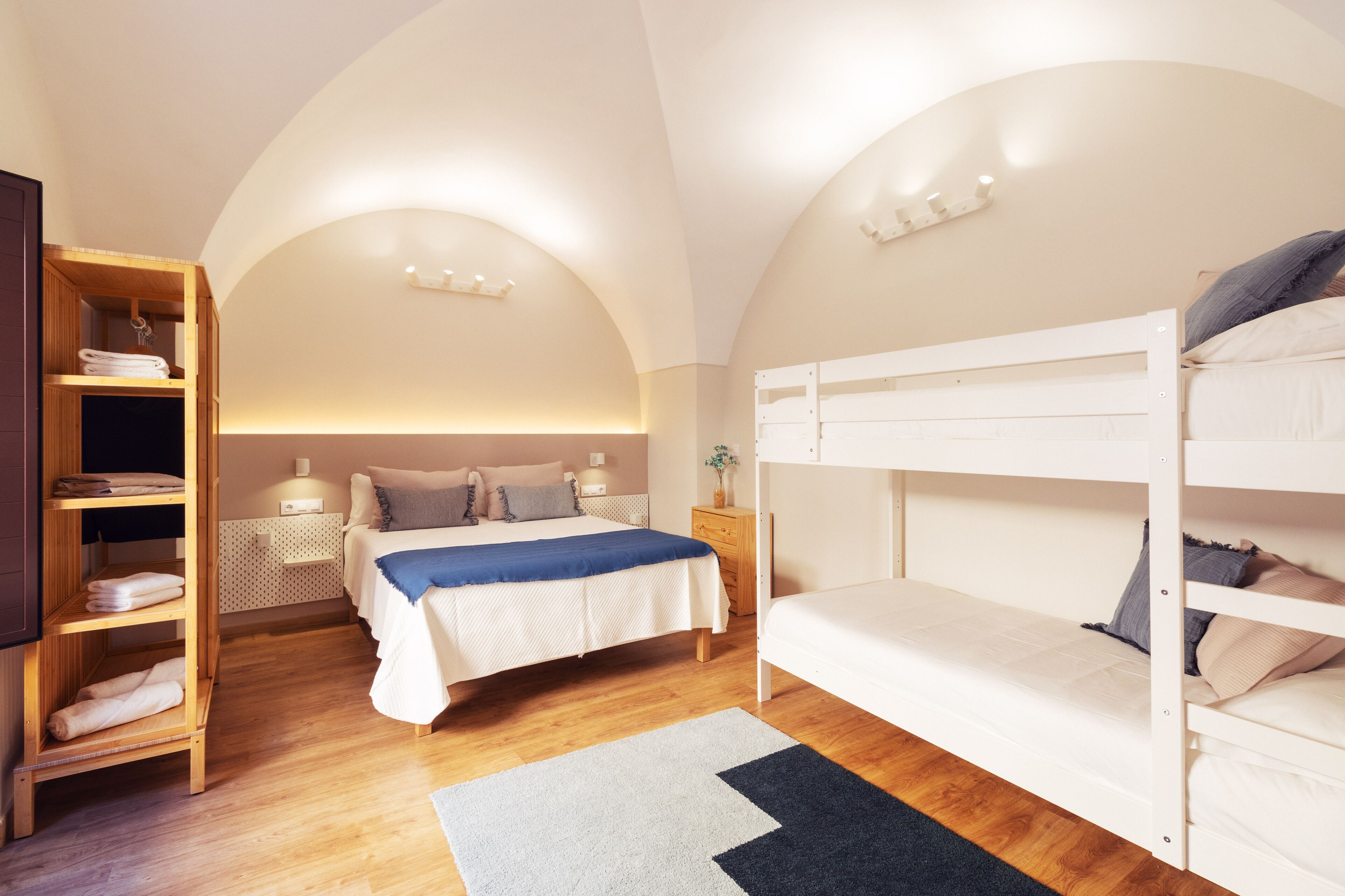 1 bedroom, Internet, bed sheets, wheelchair access