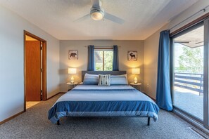3 bedrooms, WiFi, bed sheets - Sandy Point Resort's Incredible Family Retreat (Ely)