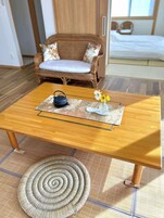 Family Apartment, Non Smoking, Garden View | Living area