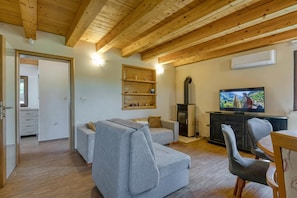 Standard House, Multiple Bedrooms (House Stella Nature) | Living area | 21-inch flat-screen TV with digital channels, fireplace