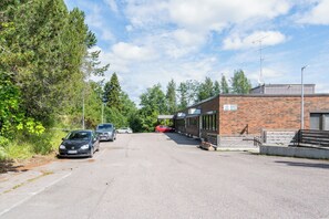Free self parking