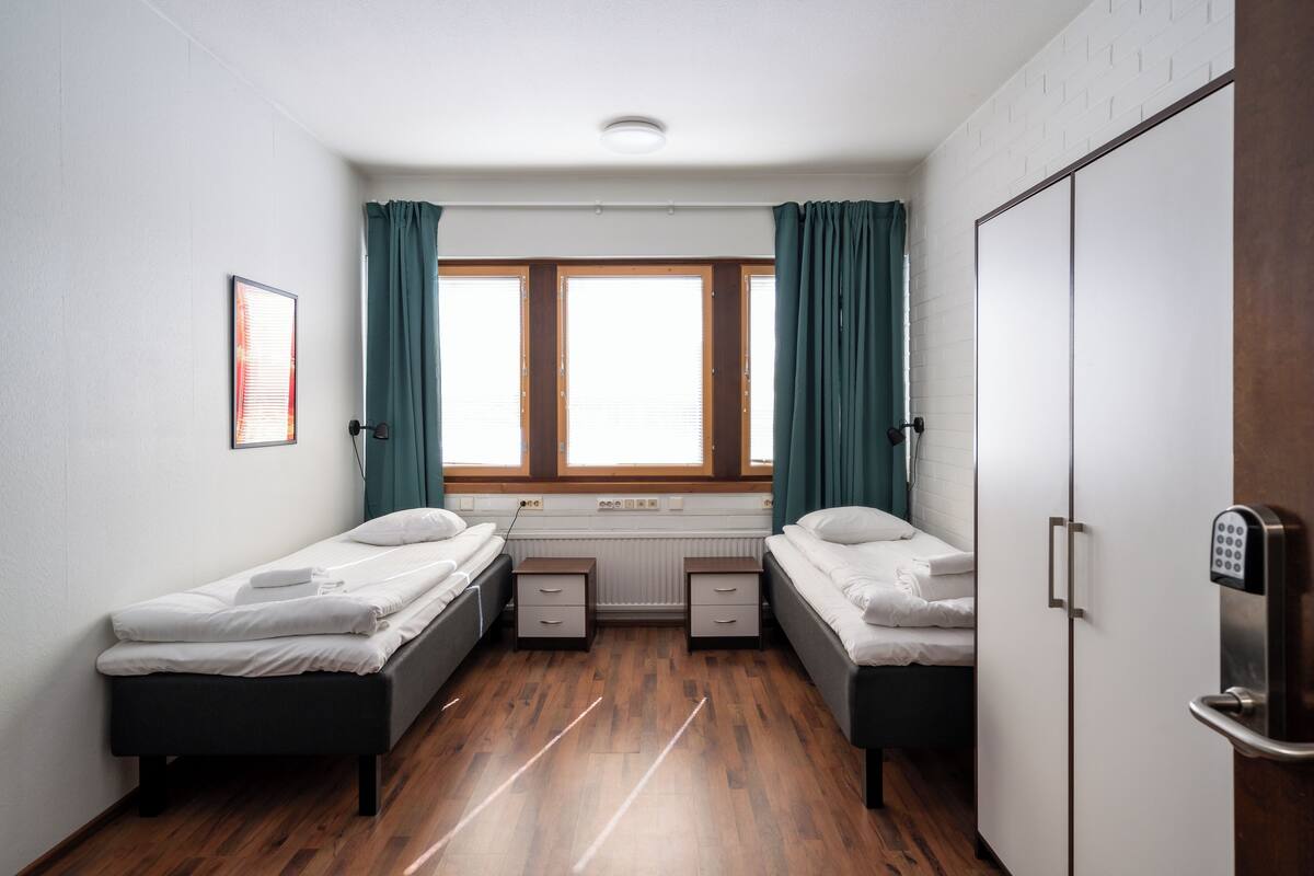 Standard Twin Room, Shared Bathroom