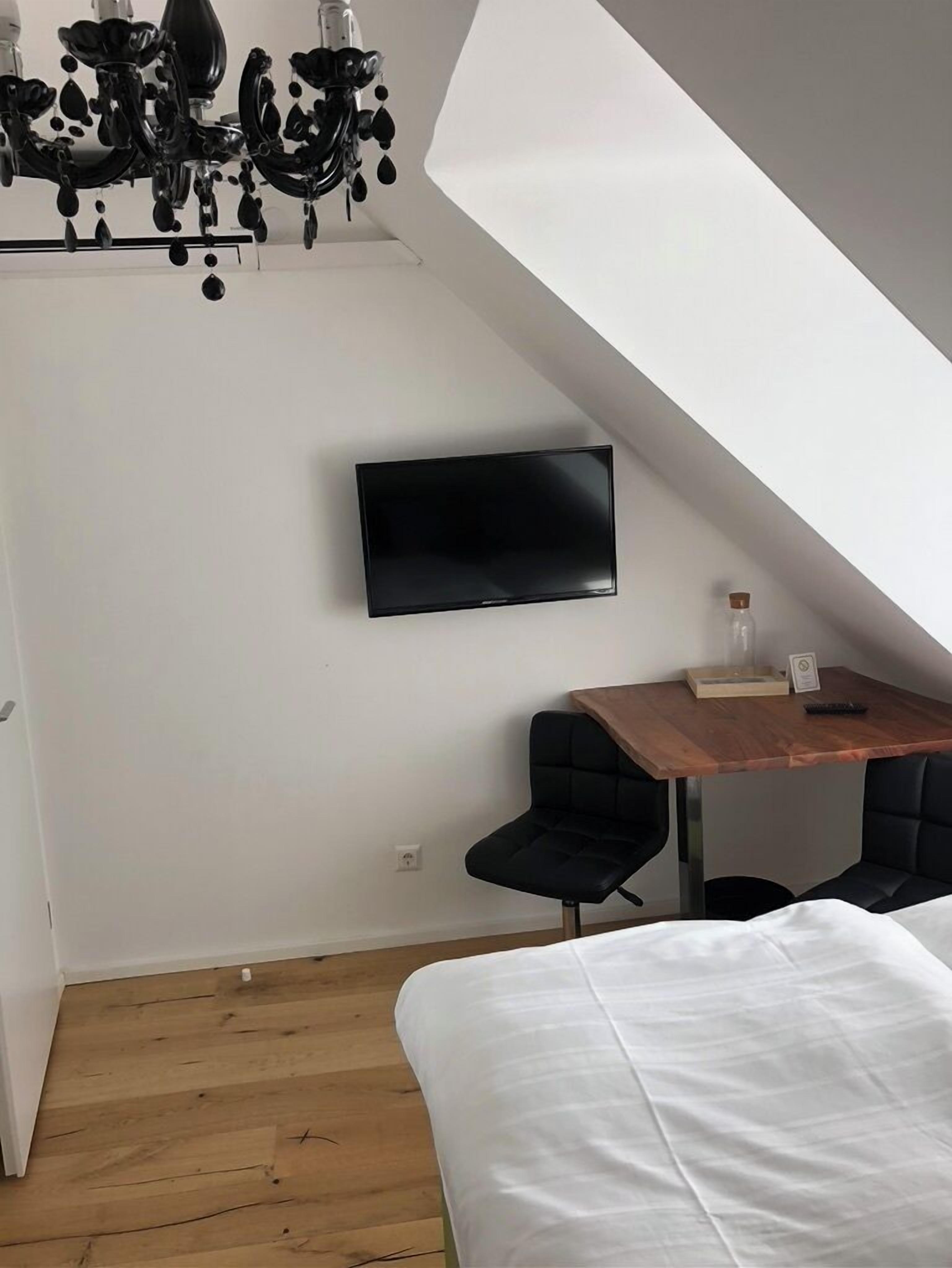 Family Room, Pool View | Desk, laptop workspace