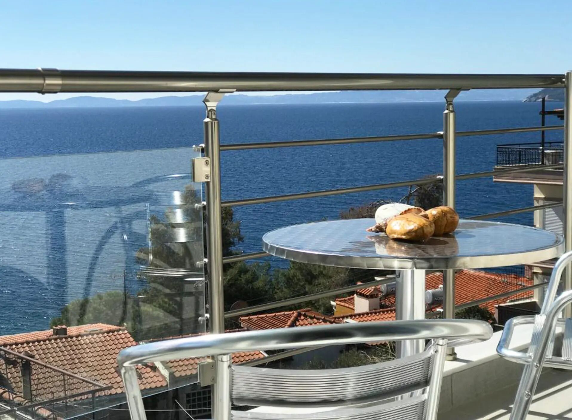 Strykejern/-brett og wi-fi (inkludert)