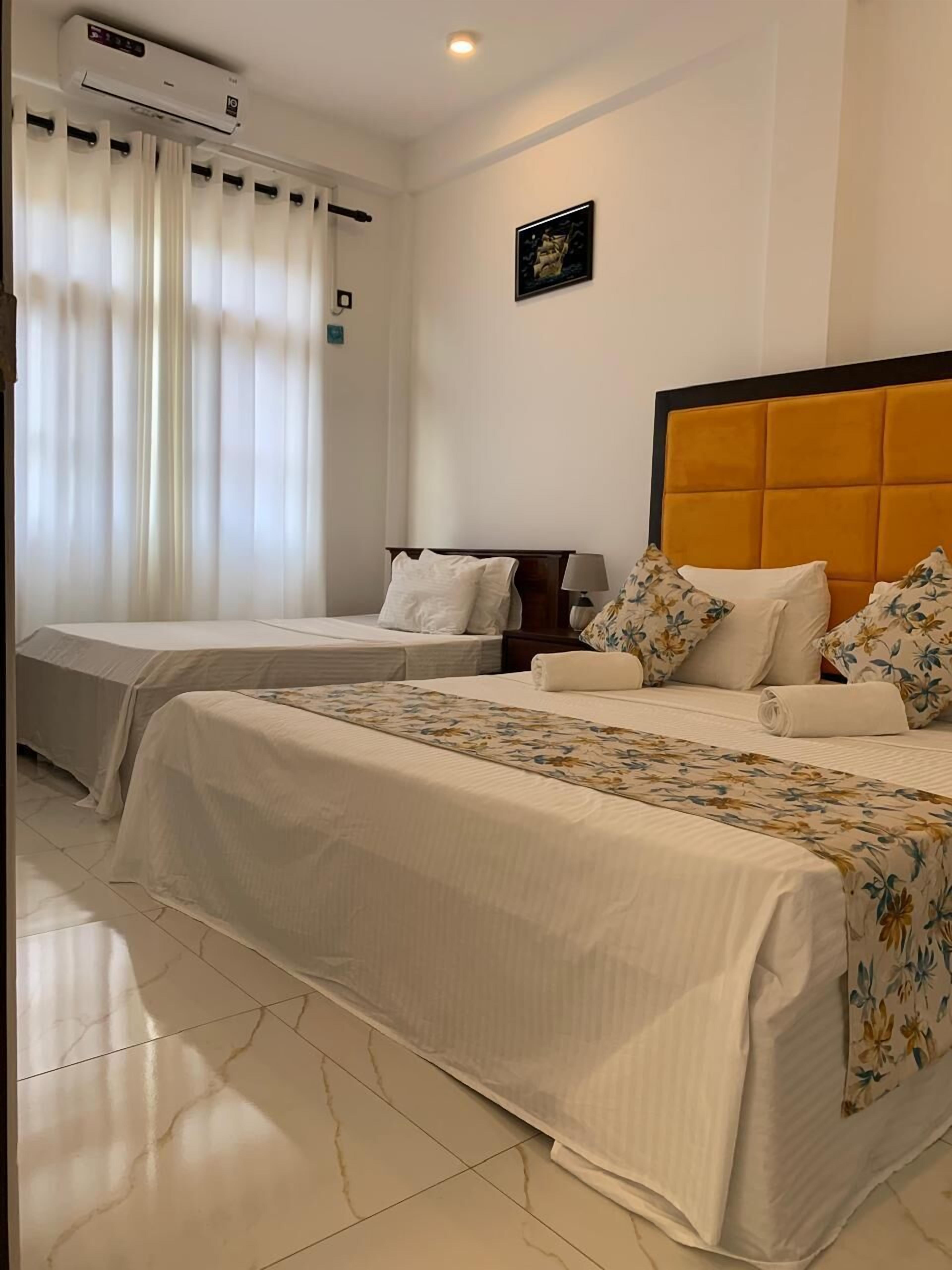 Desk, laptop workspace, free WiFi