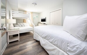 Condo, 3 Bedrooms | 3 bedrooms, free WiFi
