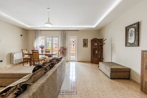 Apartment, Smoking | 3 bedrooms - New Bazaar Panorama Spacious Apartment (Tirana)