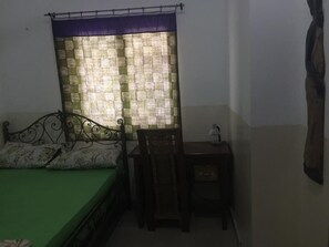1 bedroom, iron/ironing board, WiFi, bed sheets - Cozy apartment in Adabraka with AC, WiFi (Adabraka)
