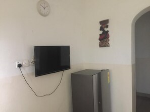 Interior - Cozy apartment in Adabraka with AC, WiFi (Adabraka)