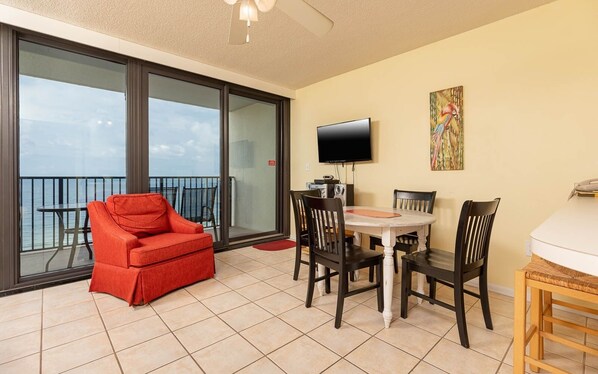 コンドミニアム 1 ベッドルーム | レストラン