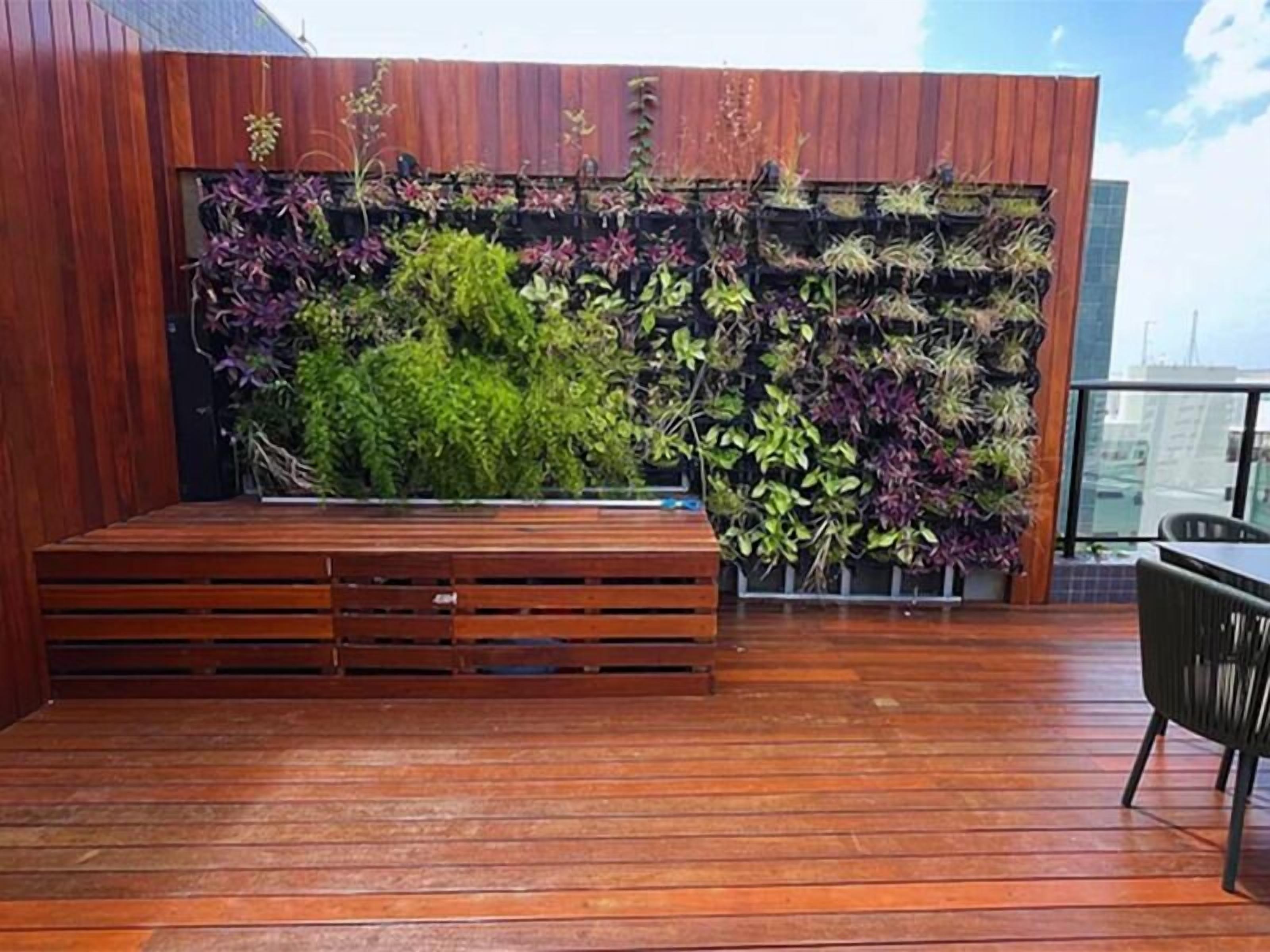 Apartment | Outdoor dining