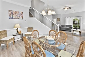 Stadtwohnung, 3 Schlafzimmer | Speisen