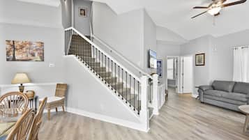 Townhouse, 3 kamar tidur | Area keluarga