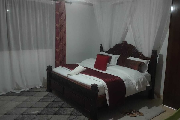 Deluxe Apartment, City View | WiFi (free), individually decorated, individually furnished