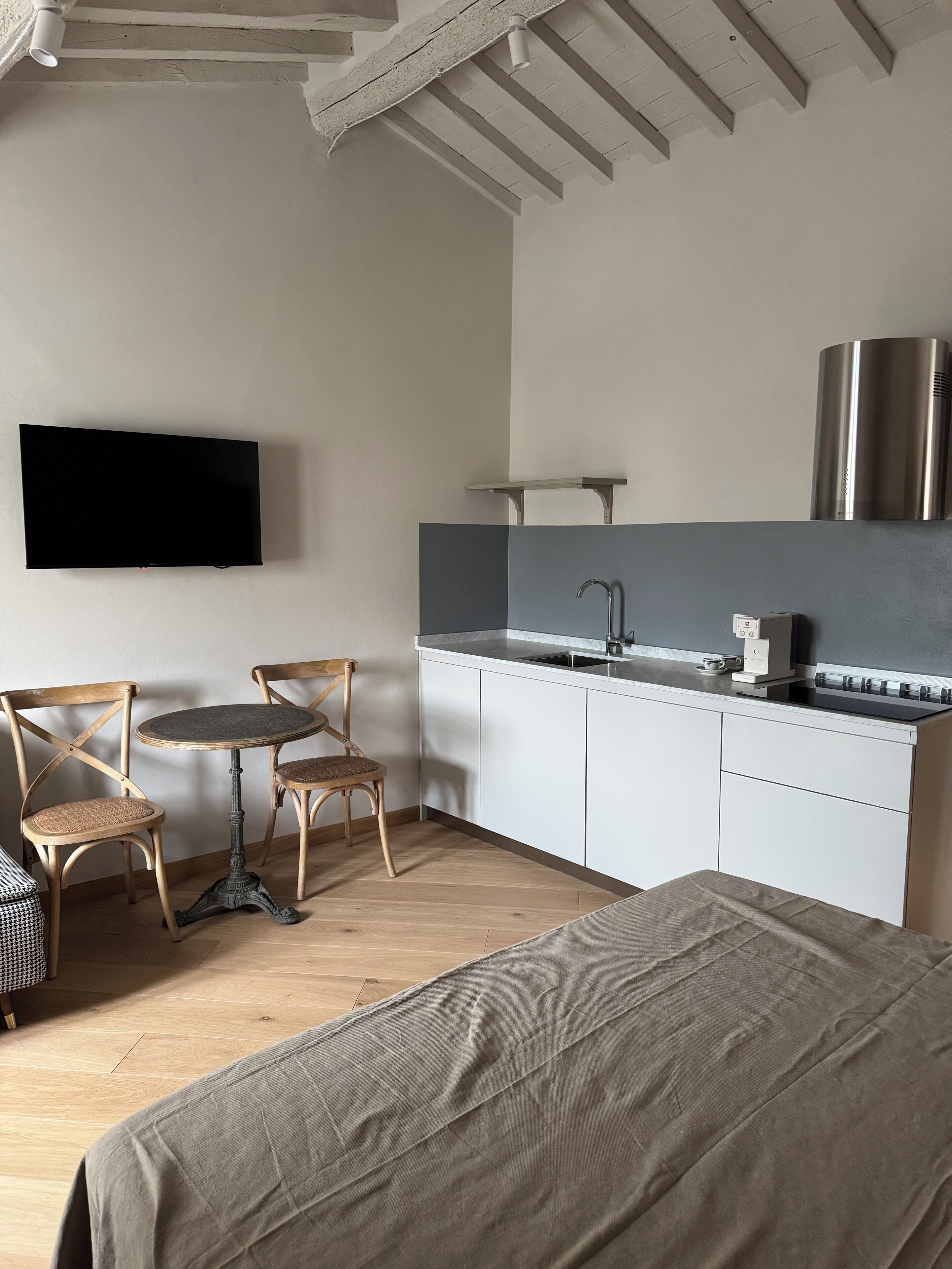 Luxury-Studiosuite | Verdunkelungsvorhänge, schallisolierte Zimmer, kostenloses WLAN