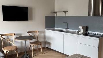 Luxury-Studiosuite | Verdunkelungsvorhänge, schallisolierte Zimmer, kostenloses WLAN