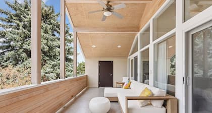 Walk to Pearl St | Hot Tub | Garden | Prime Location