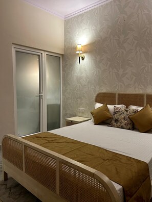2 bedrooms, desk, iron/ironing board, free WiFi - The Little Experience, Jaipur (Jaipur)