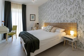 2 bedrooms, internet, bed sheets