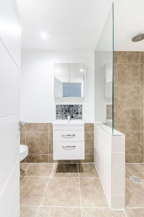 Haartrockner, Handtücher