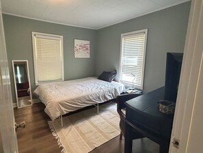 2 chambres, fer et planche Ă repasser, Wi-Fi, draps fournis