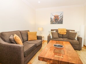 Living area - Smiddy Bothy (Brechin)