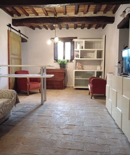 Cozy detached house in the historic center of Umbertide indoor garden